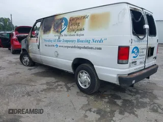 2014 Ford Econoline Cargo Commercial z VIN 1FTNE1EW5EDA07939, wystawiony jako IAAI lot #42202223 z przebiegiem Nie podano mil oraz . Historia ofert i sprzedaży dostępna na DreamBid. Obrazek 3.