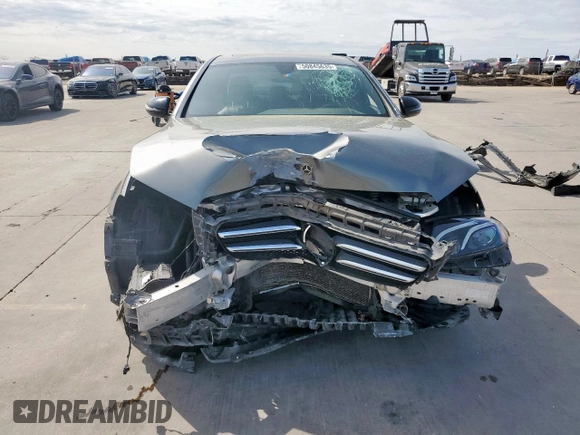2019 Mercedes-Benz E 300 with VIN WDDZF4JB9KA528927, listed as a Copart auction lot 50845635 with 80,106 mi miles and Salvage Title. Bid and sale history available at DreamBid. Image 5.