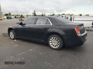 2014 Chrysler 300 with VIN 2C3CCAAG3EH373465, listed as a Copart auction lot 55664055 with 118,284 mi miles and Clean Title. Bid and sale history available at DreamBid. Image 2.
