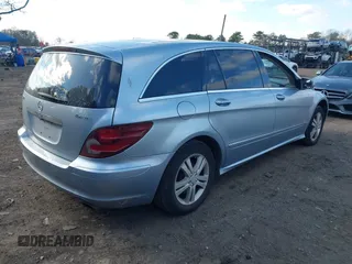2007 Mercedes-Benz R-Class 3.5L with VIN 4JGCB65E87A055682, listed as a IAAI auction lot 41239875 with 138,854 mi miles. Bid and sale history available at carsss.com. Image 4.
