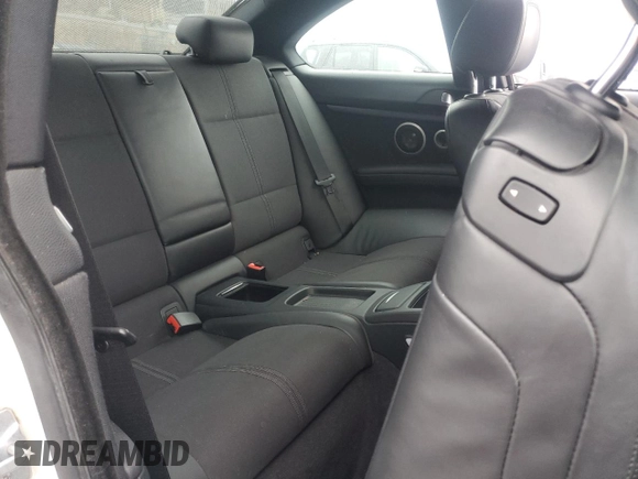 2013 BMW M3 z VIN WBSKG9C54DJ595279, wystawiony jako Copart lot #85358304 z przebiegiem Nie podano mil oraz Szkoda całkowita • Salvage title. Historia ofert i sprzedaży dostępna na DreamBid. Obrazek 11.