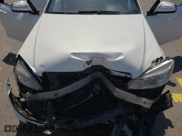 2009 Mercedes-Benz C 300 Sport z VIN WDDGF81X79F245689, wystawiony jako Copart lot #49351905 z przebiegiem Nie podano mil oraz Szkoda całkowita • Salvage title. Historia ofert i sprzedaży dostępna na DreamBid. Obrazek 7.