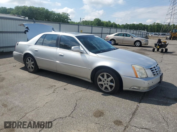 2009 Cadillac DTS 1SA z VIN 1G6KD57Y19U136085, wystawiony jako Copart lot #56983425 z przebiegiem 115 468 mil mil oraz Czysty tytuł • Clean title. Historia ofert i sprzedaży dostępna na DreamBid. Obrazek 4.