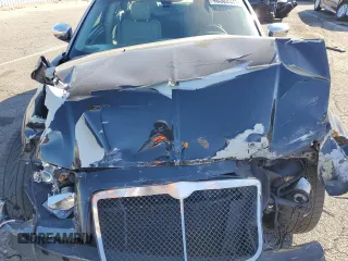 2006 Chrysler 300 C with VIN 2C3LA63H36H281427, listed as a Copart auction lot 46303335 with 92,924 mi miles and Salvage Title. Bid and sale history available at carsss.com. Image 11.