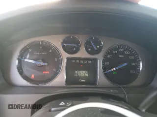 2008 Cadillac Escalade EXT z VIN 3GYFK62818G109076, wystawiony jako Copart lot #87772315 z przebiegiem 117 870 mil mil oraz Czysty tytuł • Clean title. Historia ofert i sprzedaży dostępna na DreamBid. Obrazek 9.