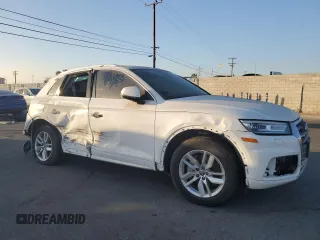 2020 Audi Q5 Premium with VIN WA1ANAFY3L2110603, listed as a Copart auction lot 83732574 with 70,162 mi miles and Clean Title. Bid and sale history available at carsss.com. Image 4.