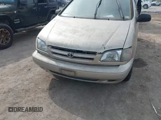 2000 Toyota Sienna LE z VIN 4T3ZF13C1YU211572, wystawiony jako IAAI lot #41724715 z przebiegiem 265 622 mil mil oraz . Historia ofert i sprzedaży dostępna na DreamBid. Obrazek 6.