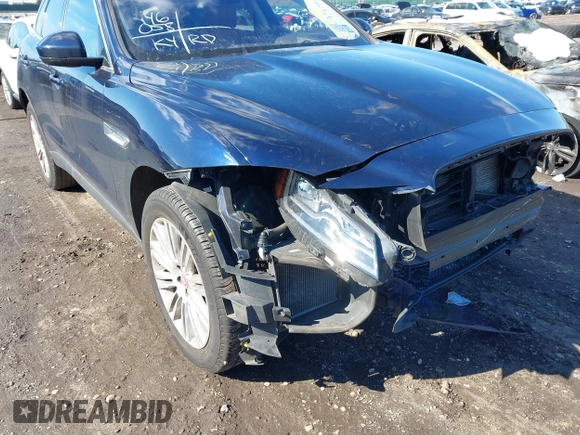 2020 Jaguar F-Pace 30t Portfolio with VIN SADCN2GX6LA659099, listed as a IAAI auction lot 41567986 with 46,058 mi miles and . Bid and sale history available at DreamBid. Image 17.