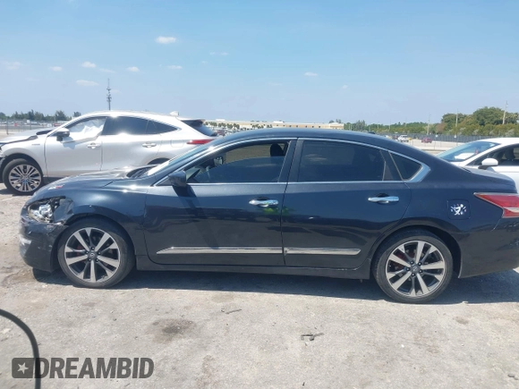 2014 Nissan Altima SV with VIN 1N4AL3AP3EC174276, listed as a IAAI auction lot 42070847 with 128,355 mi miles and . Bid and sale history available at carsss.com. Image 14.