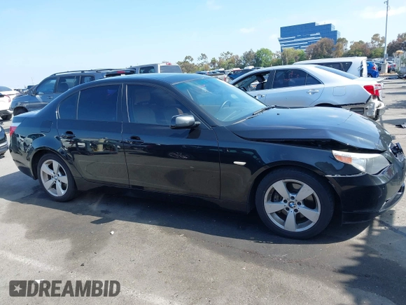 2007 BMW 5 Series 530xi with VIN WBANF73517CU25852, listed as a IAAI auction lot 42172904 with 146,045 mi miles and . Bid and sale history available at carsss.com. Image 13.