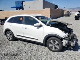 2018 Kia Niro LX with VIN KNDCB3LC9J5170876, listed as a Copart auction lot 46695975 with 33,373 mi miles and Salvage Title. Bid and sale history available at carsss.com. Image 4.