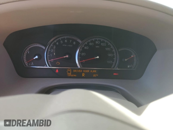2010 Cadillac STS AWD z VIN 1G6DU6EV9A0138248, wystawiony jako Copart lot #85649154 z przebiegiem 137 227 mil mil oraz Nie do naprawy • Non repairable. Historia ofert i sprzedaży dostępna na DreamBid. Obrazek 9.