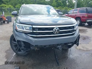 2021 Volkswagen Atlas SE with VIN 1V2PE2CA2MC207444, listed as a IAAI auction lot 42268653 with 70,202 mi miles and . Bid and sale history available at DreamBid. Image 6.