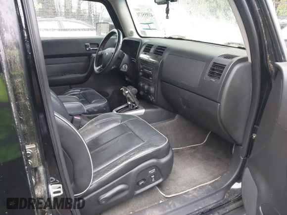 2006 Hummer H3 with VIN 5GTDN136368154620, listed as a IAAI auction lot 41955170 with 159,077 mi miles. Bid and sale history available at carsss.com. Image 5.