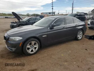 2013 BMW 5 Series 528i xDrive with VIN WBAXH5C54DDW14122, listed as a Copart auction lot 54623945 with 118,729 mi miles and Clean Title. Bid and sale history available at carsss.com. Image 1.