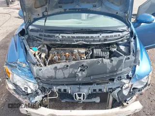 2008 Honda Civic LX z VIN 1HGFA16578L096964, wystawiony jako IAAI lot #42248106 z przebiegiem 173 108 mil mil oraz . Historia ofert i sprzedaży dostępna na DreamBid. Obrazek 10.