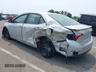 2018 Toyota Corolla L z VIN 2T1BURHE9JC067155, wystawiony jako IAAI lot #42492008 z przebiegiem 169 311 mil mil oraz . Historia ofert i sprzedaży dostępna na DreamBid. Obrazek 6.