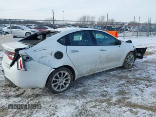 2015 Dodge Dart Limited with VIN 1C3CDFCB9FD205629, listed as a IAAI auction lot 41109811 with 126,746 mi miles. Bid and sale history available at carsss.com. Image 4.