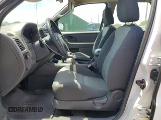 2007 Ford Escape XLS с VIN 1FMYU02Z27KB60555, выставлен на аукционе Copart как лот 55585895 с пробегом Не указан миль и Чистый • Clean title. История ставок и продаж доступна на DreamBid. Изображение 7.