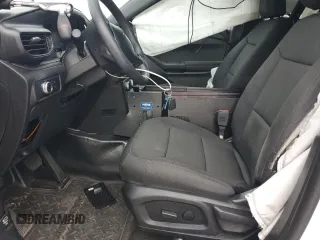 2023 Ford Police Interceptor Utility z VIN 1FM5K8AB9PGA62413, wystawiony jako Copart lot #51018865 z przebiegiem Nie podano mil oraz Szkoda całkowita • Salvage title. Historia ofert i sprzedaży dostępna na DreamBid. Obrazek 7.