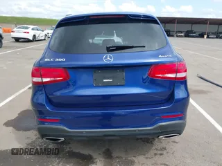 2019 Mercedes-Benz GLC with VIN WDC0G4KBXKV175924, listed as a IAAI auction lot 41906618 with 73,681 mi miles. Bid and sale history available at carsss.com. Image 16.