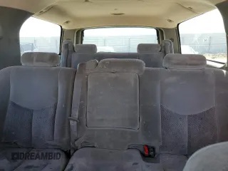 2004 Chevrolet Suburban LS z VIN 1GNEC16T34J317301, wystawiony jako Copart lot #57801655 z przebiegiem 269 929 mil mil oraz Czysty tytuł • Clean title. Historia ofert i sprzedaży dostępna na DreamBid. Obrazek 10.