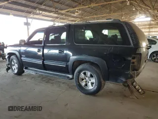 2000 Chevrolet Suburban LT with VIN 3GNFK16T3YG155880, listed as a Copart auction lot 86637484 with 232,678 mi miles and Salvage Title. Bid and sale history available at carsss.com. Image 2.