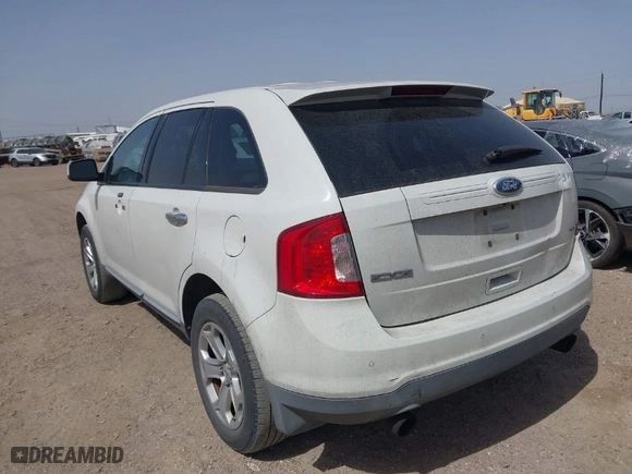 2011 Ford Edge SEL with VIN 2FMDK3JC6BBA26900, listed as a IAAI auction lot 41716296 with 237,100 mi miles. Bid and sale history available at carsss.com. Image 3.