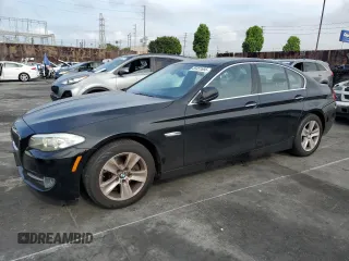 2012 BMW 5 Series 528i with VIN WBAXG5C52CDX04757, listed as a Copart auction lot 55451685 with 118,337 mi miles and Clean Title. Bid and sale history available at carsss.com. Image 1.