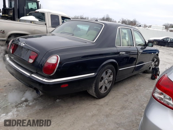 2001 Bentley Arnage with VIN SCBLC31E71CX06210, listed as a Copart auction lot 88364305 with Not Provided miles and Clean Title. Bid and sale history available at DreamBid. Image 3.