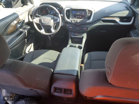 2020 GMC Terrain SLE z VIN 3GKALMEVXLL106300, wystawiony jako Copart lot #58192265 z przebiegiem 77 219 mil mil oraz Szkoda całkowita • Salvage title. Historia ofert i sprzedaży dostępna na DreamBid. Obrazek 8.