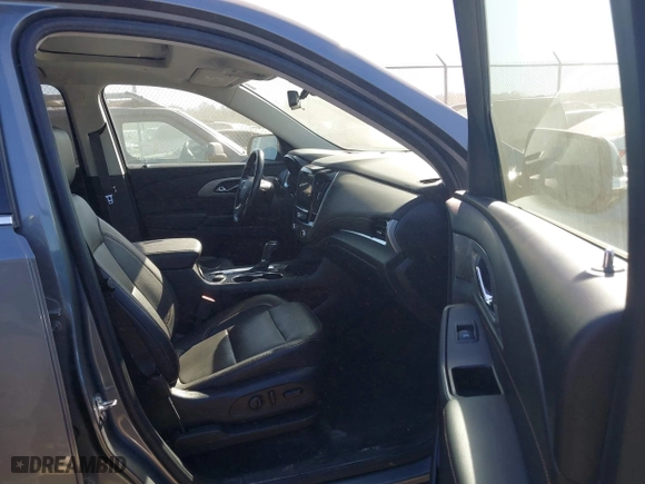 2019 Chevrolet Traverse LT Leather with VIN 1GNEVHKWXKJ320437, listed as a IAAI auction lot 41657356 with 73,161 mi miles. Bid and sale history available at carsss.com. Image 5.