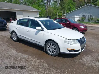 2010 Volkswagen Passat Komfort with VIN WVWJM7AN6AE091405, listed as a IAAI auction lot 42139133 with 131,717 mi miles and . Bid and sale history available at DreamBid. Image 1.