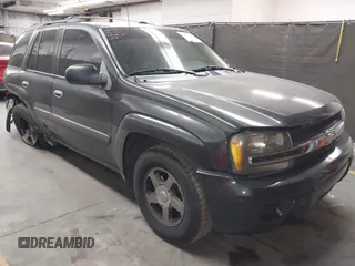 2005 Chevrolet TrailBlazer LS with VIN 1GNDS13SX52183540, listed as a IAAI auction lot 42074299 with 137,473 mi miles and . Bid and sale history available at DreamBid. Image 1.