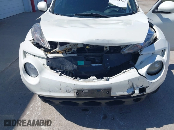 2014 Nissan Juke Nismo z VIN JN8AF5MV7ET357773, wystawiony jako IAAI lot #41994767 z przebiegiem 135 424 mil mil oraz . Historia ofert i sprzedaży dostępna na DreamBid. Obrazek 6.