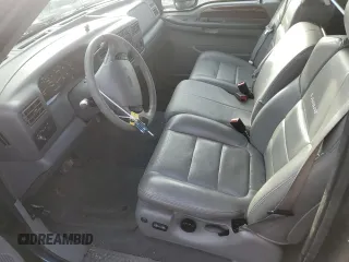 2002 Ford F-250 XL z VIN 1FTNX21F42EC23096, wystawiony jako Copart lot #46164805 z przebiegiem 74 890 mil mil oraz Szkoda całkowita • Salvage title. Historia ofert i sprzedaży dostępna na DreamBid. Obrazek 7.