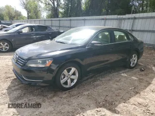 2013 Volkswagen Passat SE with VIN 1VWBH7A36DC013727, listed as a Copart auction lot 51781975 with 104,497 mi miles and Clean title. Bid and sale history available at DreamBid. Image 1.