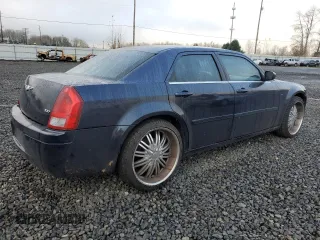 2005 Chrysler 300 with VIN 2C3JA43R75H169166, listed as a Copart auction lot 84252574 with 181,634 mi miles and Salvage Title. Bid and sale history available at carsss.com. Image 3.