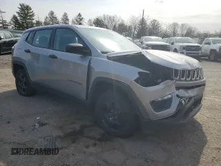 2019 Jeep Compass Sport with VIN 3C4NJDAB4KT775160, listed as a Copart auction lot 48569715 with 193,388 mi miles and Salvage title. Bid and sale history available at DreamBid. Image 4.
