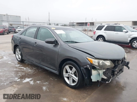 2014 Toyota Camry L with VIN 4T1BF1FK5EU304863, listed as a IAAI auction lot 41548606 with 145,201 mi miles. Bid and sale history available at carsss.com. Image 1.
