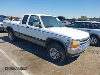 1994 Dodge Dakota with VIN 1B7GG23Y1RS589178, listed as a IAAI auction lot 42731554 with 162,203 mi miles and . Bid and sale history available at DreamBid. Image 1.