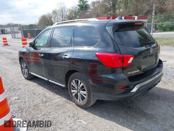 2020 Nissan Pathfinder SV with VIN 5N1DR2BM7LC578646, listed as a IAAI auction lot 41947685 with 203,742 mi miles. Bid and sale history available at carsss.com. Image 3.