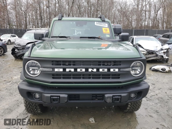 2024 Ford Bronco Black Diamond with VIN 1FMDE1AH1RLA36378, listed as a Copart auction lot 84900334 with 9,214 mi miles and Salvage title. Bid and sale history available at DreamBid. Image 5.