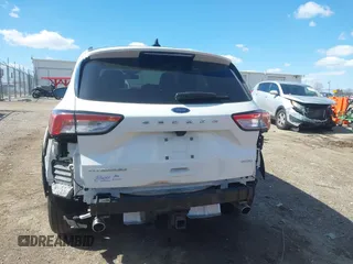 2022 Ford Escape Titanium with VIN 1FMCU9J93NUA99685, listed as a IAAI auction lot 41867437 with 36,987 mi miles and . Bid and sale history available at DreamBid. Image 17.