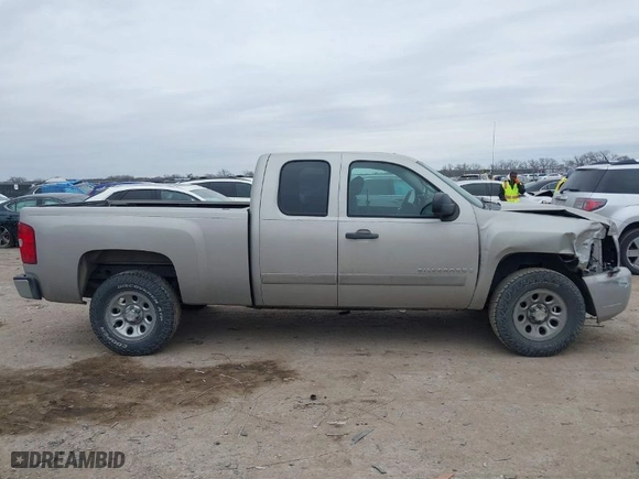 2008 Chevrolet Silverado 1500 Work Truck with VIN 1GCEC19C88Z234345, listed as a IAAI auction lot 41641815 with 123,050 mi miles. Bid and sale history available at carsss.com. Image 13.