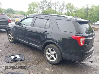 2017 Ford Explorer XLT with VIN 1FM5K8D80HGC98322, listed as a IAAI auction lot 42259383 with 130,764 mi miles and . Bid and sale history available at DreamBid. Image 3.