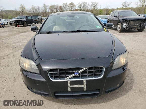 2010 Volvo C70 with VIN YV1672MC4AJ093259, listed as a Copart auction lot 54102895 with 151,914 mi miles and Clean Title. Bid and sale history available at carsss.com. Image 5.