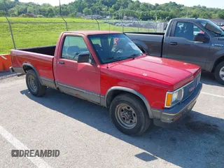 1993 GMC Sonoma z VIN 1GTCS14Z5P8511110, wystawiony jako IAAI lot #42254638 z przebiegiem 251 180 mil mil oraz . Historia ofert i sprzedaży dostępna na DreamBid. Obrazek 1.
