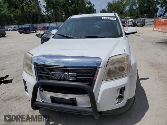2011 GMC Terrain SLE-2 with VIN 2CTALSEC0B6430698, listed as a Copart auction lot 55236695 with 111,802 mi miles and Clean Title. Bid and sale history available at DreamBid. Image 5.