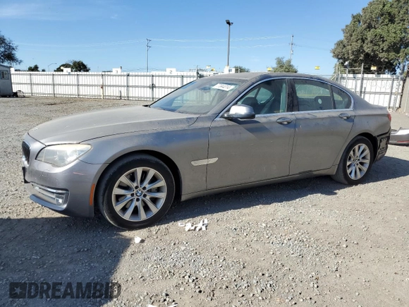 2014 BMW 7 Series 740i with VIN WBAYA6C55ED144487, listed as a Copart auction lot 77044014 with 86,149 mi miles and Salvage Title. Bid and sale history available at carsss.com. Image 1.